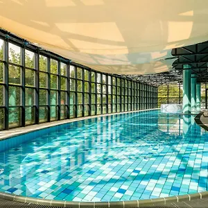 **** Hotel Corendon Amsterdam Schiphol Airport, A Tribute Portfolio Niederlande